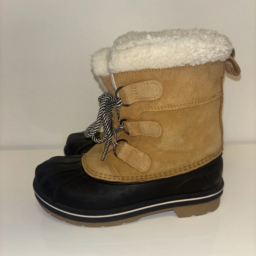 boys or girls Cat & Jack Winter Boots Leather Kids Youth Faux Fur Size 1 Fall